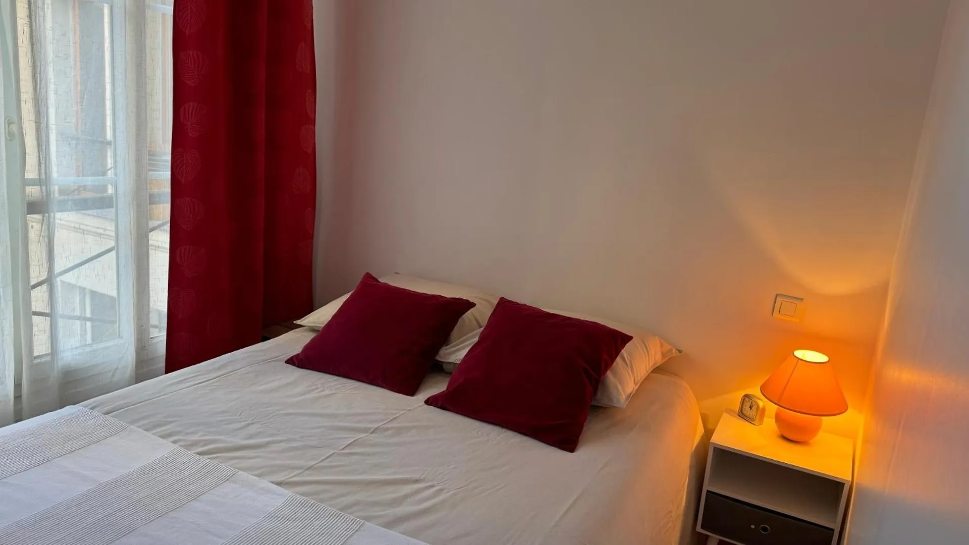 Lägenhet Appartement*Gare De L'Est-Paris 10